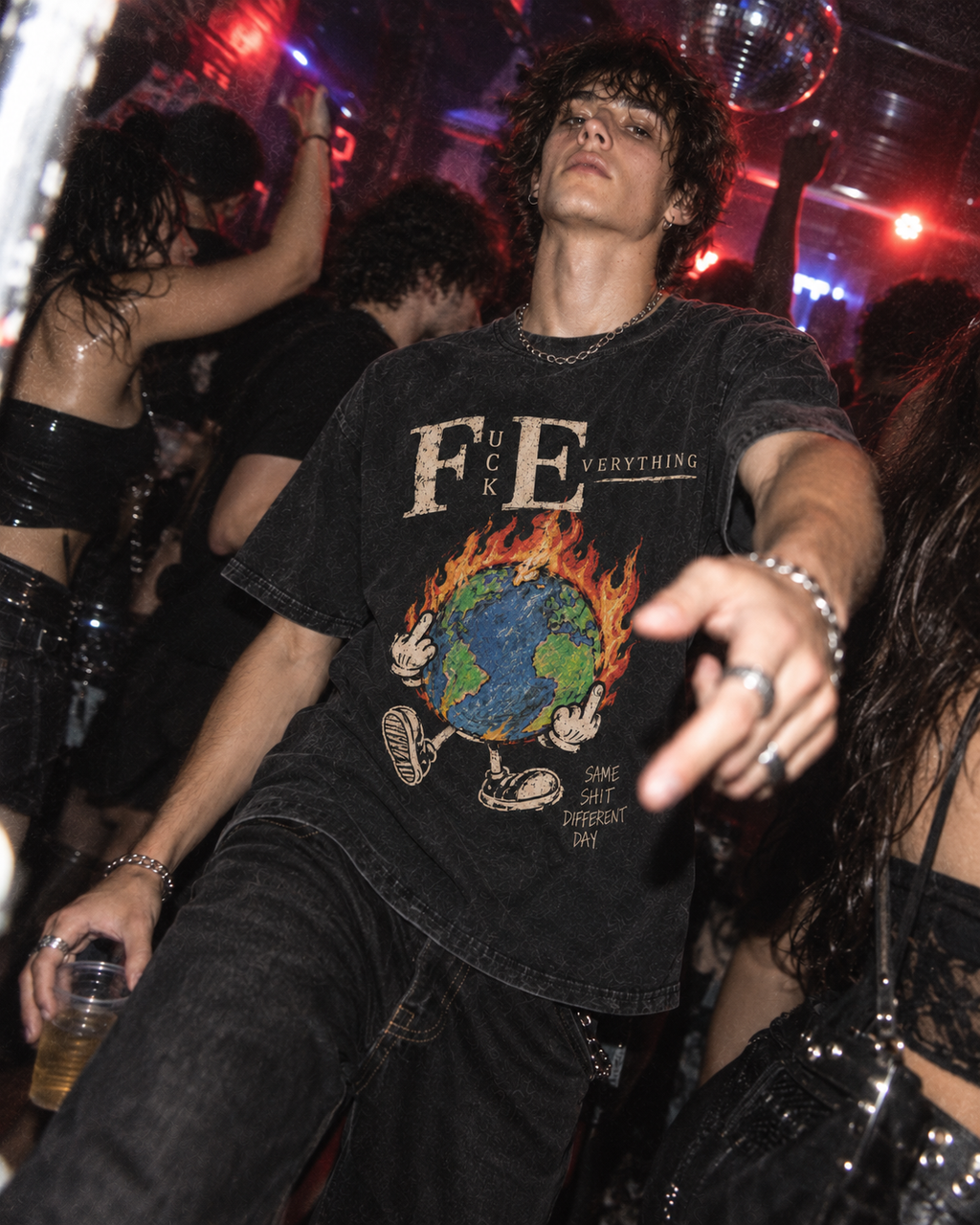 Playera "Fuck Everything" // Washed Black